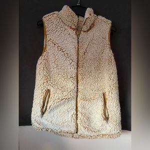 Beige fur vest